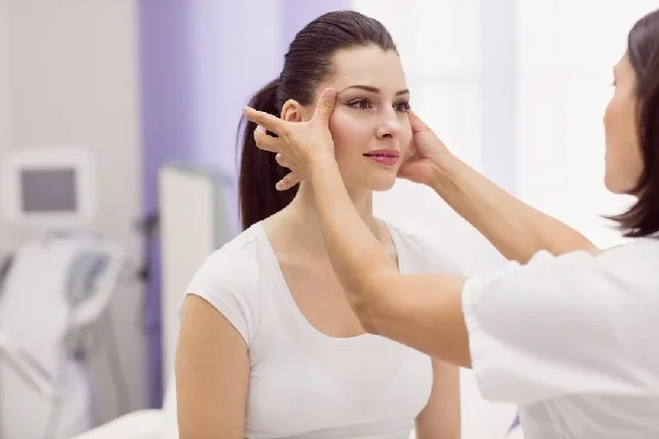 Double Chin and Face Lifting Treatment